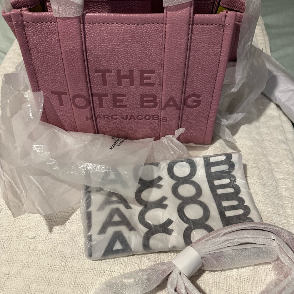NWT Marc Jacobs The Tote Bag Mini - Picture 3 of 10